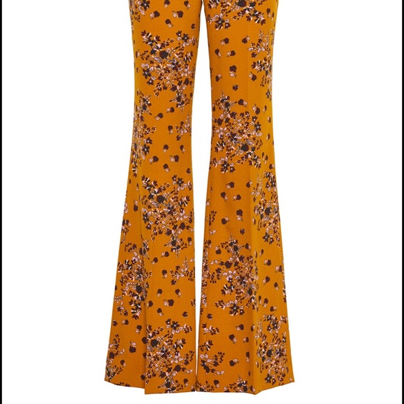 Floral Crepe Ruthie Pant - Picture 2 of 16